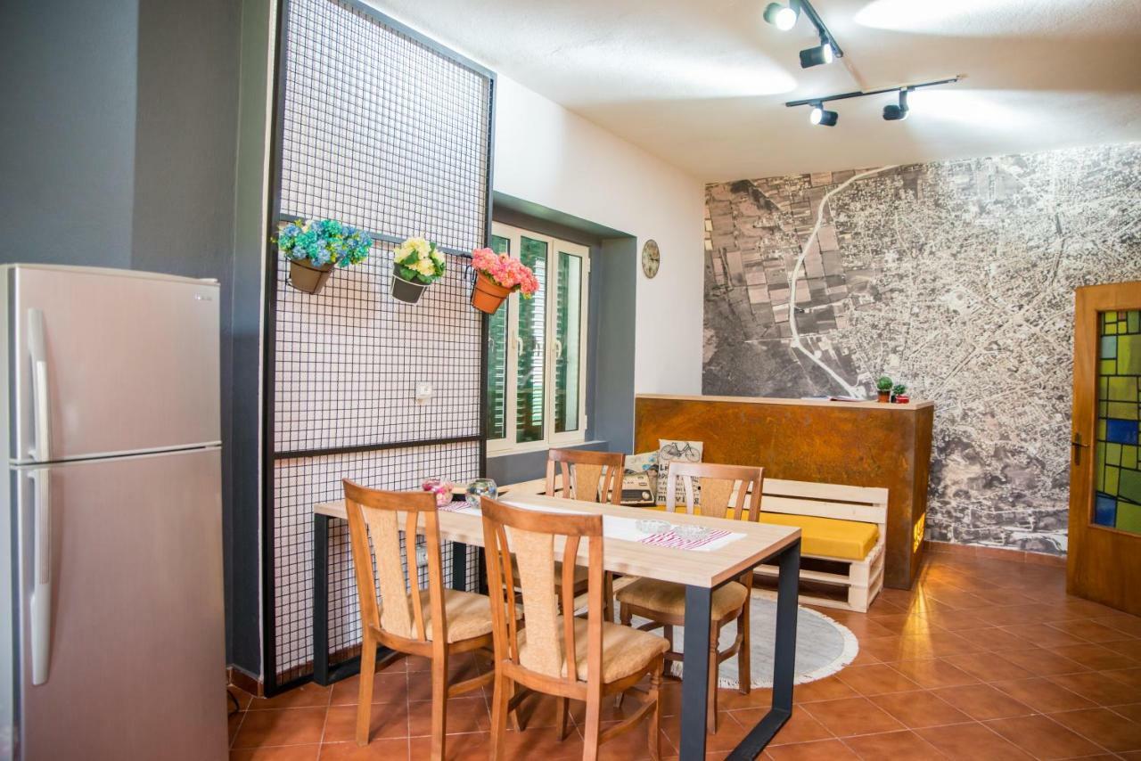 Our Way Guest House & Hostel Shkoder Exterior photo